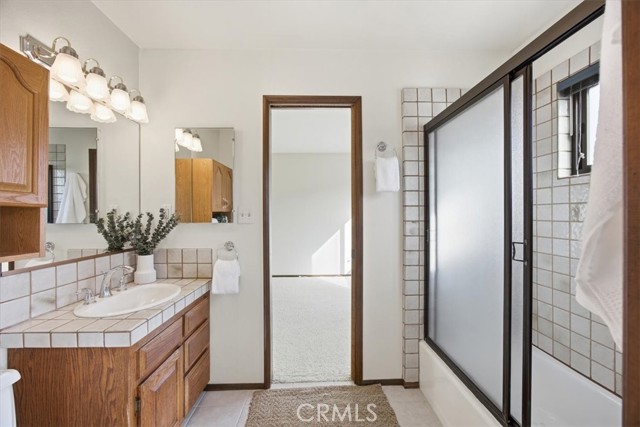 Detail Gallery Image 15 of 27 For 1728 Oak, Manhattan Beach,  CA 90266 - 4 Beds | 3 Baths