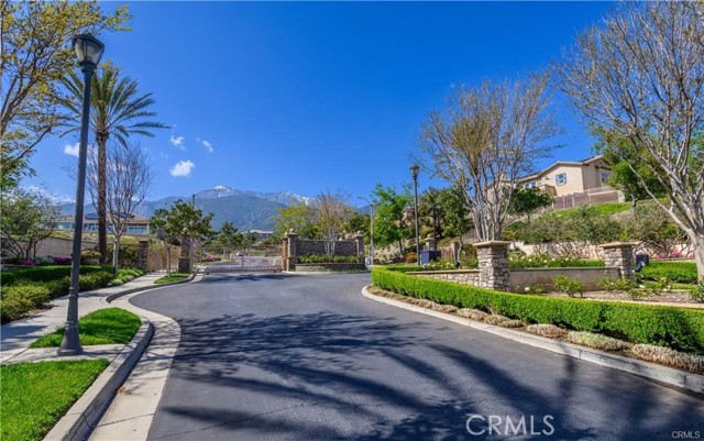 Detail Gallery Image 9 of 75 For 12729 Indian Ocean Dr, Rancho Cucamonga,  CA 91739 - 4 Beds | 3/1 Baths