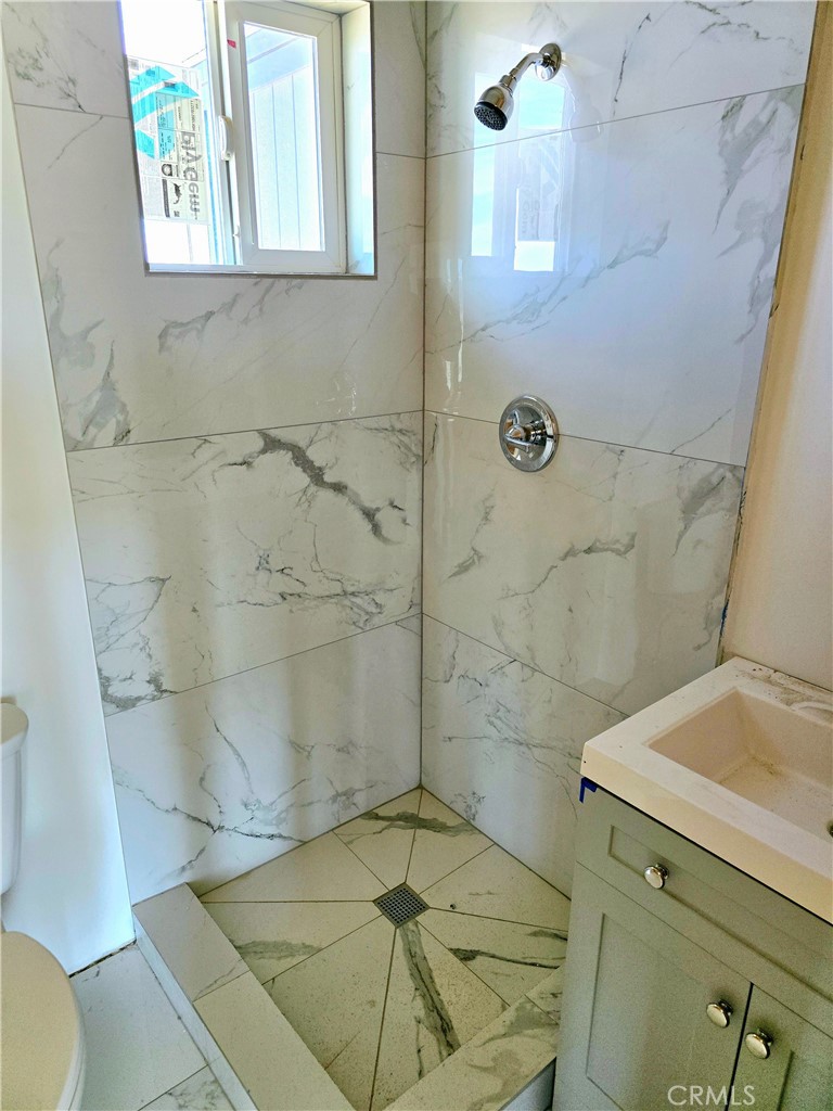 https://media.crmls.org/medias/263e6857-e190-424a-b43b-0bcbf52fcc75.jpg?preset=X-Large