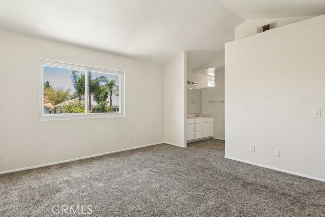 8670 Barton Street, Riverside CA: https://media.crmls.org/medias/263f452a-d871-46f6-b6b5-ea932e8db96e.jpg