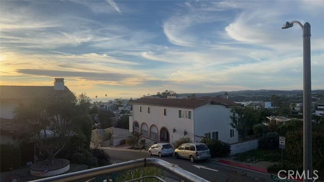 Detail Gallery Image 27 of 29 For 988 Acapulco, Laguna Beach,  CA 92651 - 4 Beds | 3/1 Baths