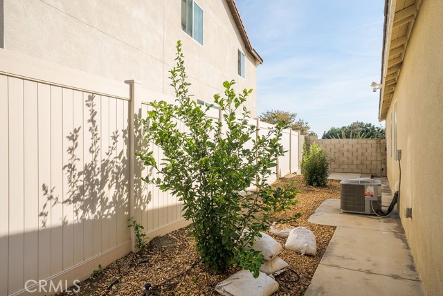 Detail Gallery Image 30 of 34 For 11661 Forsythia, Jurupa Valley,  CA 91752 - 4 Beds | 2/1 Baths