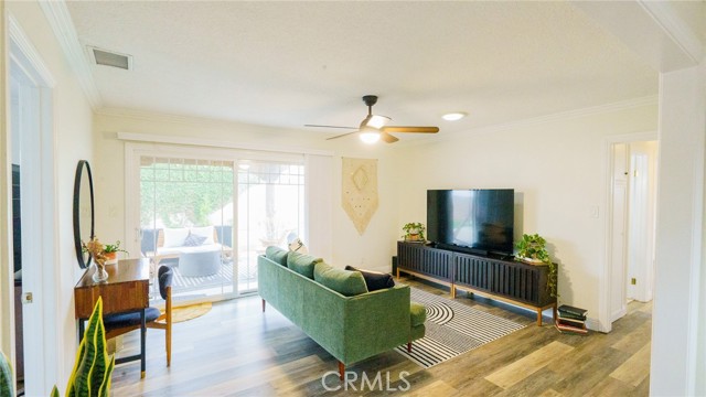 Detail Gallery Image 7 of 23 For 4961 Belle, Cypress,  CA 90630 - 4 Beds | 2 Baths