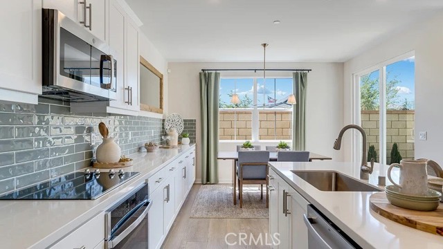 Detail Gallery Image 3 of 22 For 2651 E Forest Paseo, Ontario,  CA 91762 - 3 Beds | 2/1 Baths