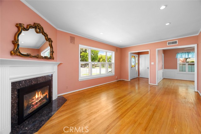 Image 5 of 41 For 5422 Harvey Way