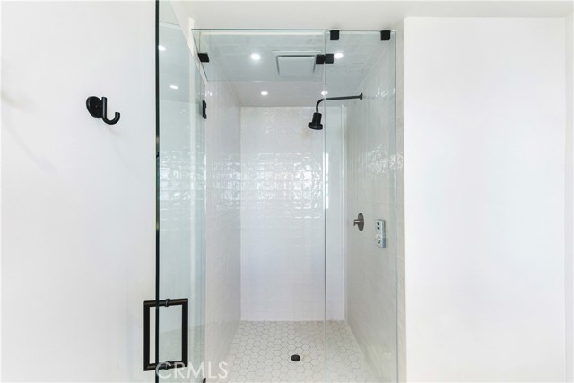 Detail Gallery Image 19 of 45 For 3662 Sweetwater Canyon Dr, Malibu,  CA 90265 - 3 Beds | 2 Baths