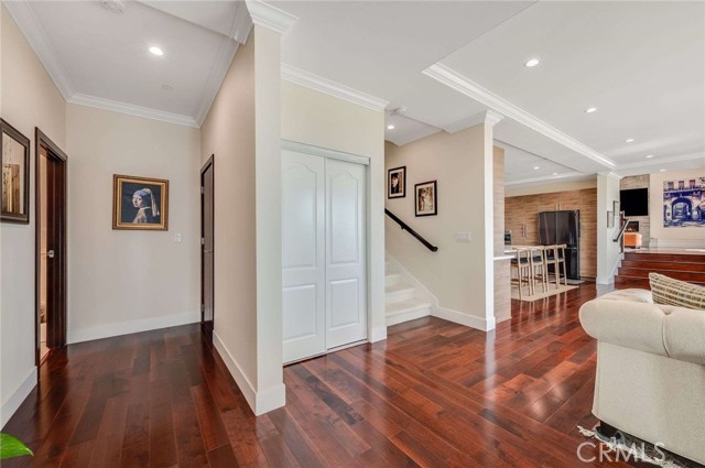 11837 Rideout Way, Whittier CA: https://media.crmls.org/medias/2642d9b0-6905-43af-b18c-d4fd875b6ca3.jpg