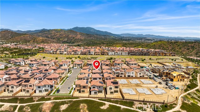 114 eversedge, Irvine CA: https://media.crmls.org/medias/26439849-6c7c-4a4c-bdf3-e4ef4df56273.jpg