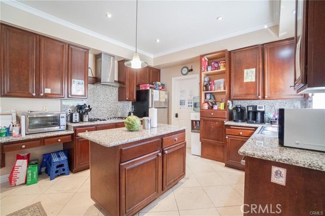 Detail Gallery Image 8 of 24 For 19404 Roscoe, Northridge,  CA 91324 - 5 Beds | 4 Baths