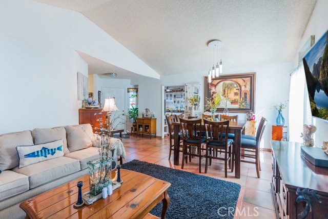 Detail Gallery Image 10 of 54 For 734 W Avenue H2, Lancaster,  CA 93534 - 4 Beds | 2 Baths