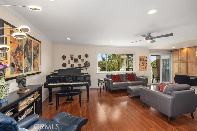 2301 Via Puerta, Laguna Woods CA: https://media.crmls.org/medias/2644f56c-9907-42c3-8800-68bc76dfb4f6.jpg