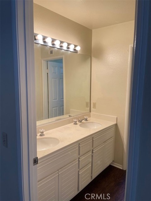 Detail Gallery Image 5 of 9 For 15905 Oro Glen Dr, Moreno Valley,  CA 92551 - 5 Beds | 3 Baths