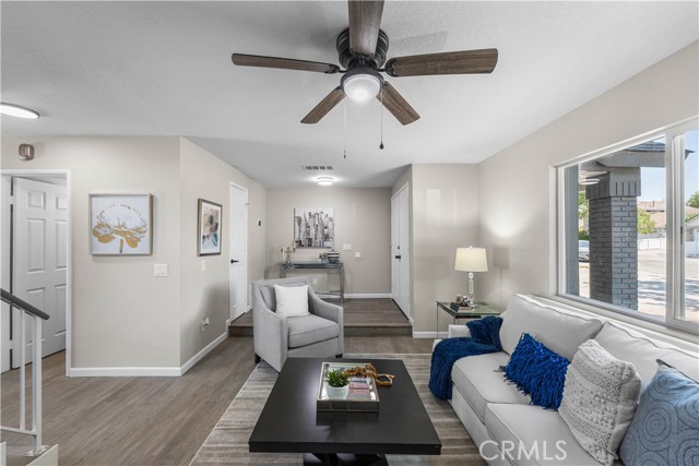 45119 Watford Avenue, Lancaster CA: https://media.crmls.org/medias/2646352b-9679-424d-8a46-964767be7115.jpg