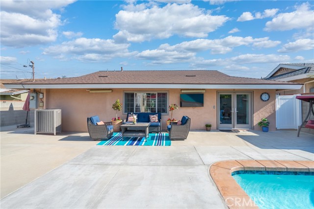 2415 Casa Grande Street, Pasadena CA: https://media.crmls.org/medias/2646ffe4-dfdc-437d-b9b7-56303da8e121.jpg