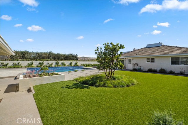 Detail Gallery Image 7 of 58 For 3601 Seabreeze Ln, Corona Del Mar,  CA 92625 - 4 Beds | 2/1 Baths