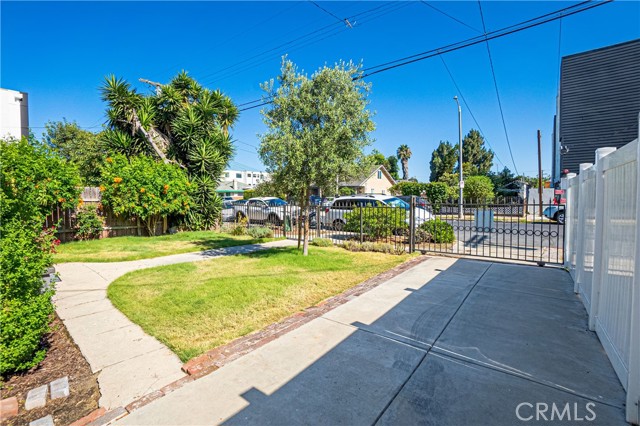 Detail Gallery Image 6 of 70 For 1610 W 36th Place, Los Angeles,  CA 90018 - 4 Beds | 2/1 Baths