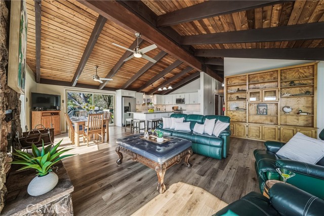 Detail Gallery Image 16 of 61 For 10165 Lakeshore, Clearlake,  CA 95422 - 4 Beds | 3 Baths