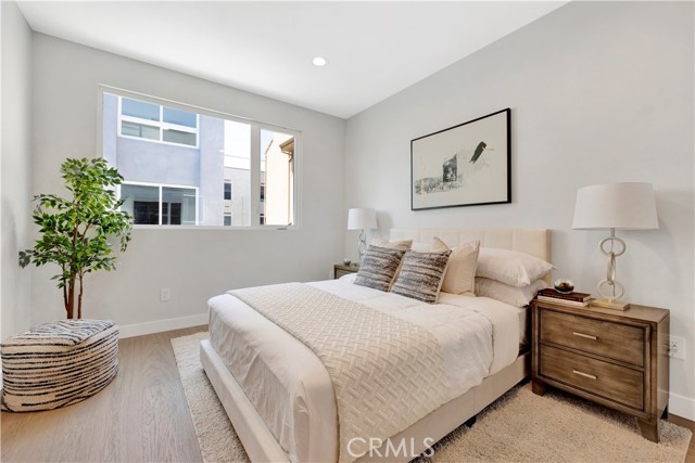 Detail Gallery Image 8 of 14 For 14570 1/2 Dickens St, Sherman Oaks,  CA 91403 - 3 Beds | 3/1 Baths