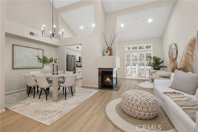 Image 4 of 50 For 20171 Sealpoint Lane 207