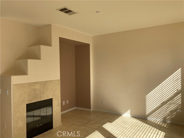 Detail Gallery Image 3 of 10 For 25039 Quince Hill St #1,  Murrieta,  CA 92562 - 3 Beds | 2/1 Baths