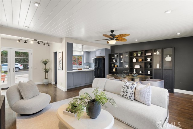 Detail Gallery Image 19 of 34 For 645 Griffith Way, Laguna Beach,  CA 92651 - 3 Beds | 3 Baths