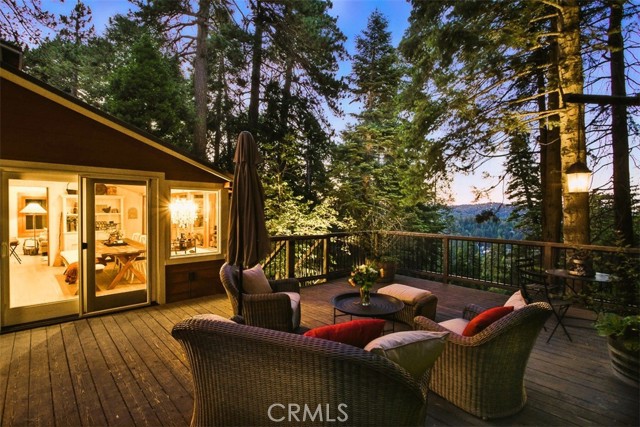 433 Milburn Road, Lake Arrowhead CA: https://media.crmls.org/medias/264af121-a2e1-423c-8c31-04d79e3212d9.jpg