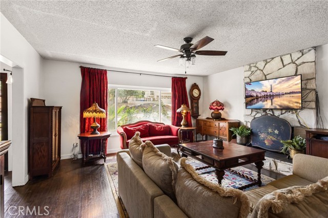 Detail Gallery Image 27 of 67 For 2367 Deerhorn Dr, Riverside,  CA 92506 - 4 Beds | 2/1 Baths