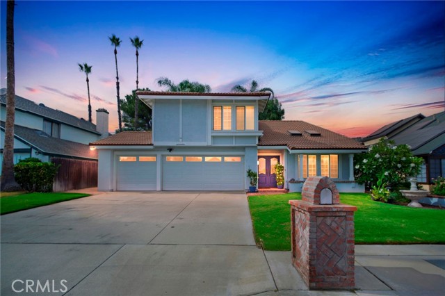 Detail Gallery Image 1 of 17 For 8333 Yearling Way, Jurupa Valley,  CA 92509 - 5 Beds | 3 Baths