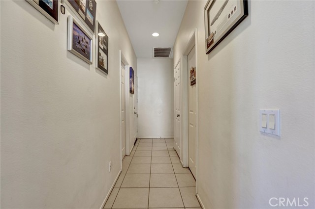 27727 Hollyoak Way, Menifee CA: https://media.crmls.org/medias/264ddad6-a013-40da-86f2-80b3e93b07b4.jpg