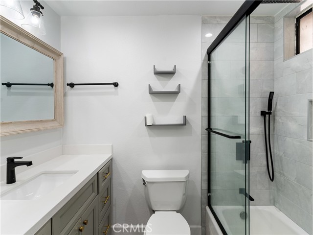 Detail Gallery Image 11 of 13 For 550 Orange Ave #144,  Long Beach,  CA 90802 - 2 Beds | 2 Baths