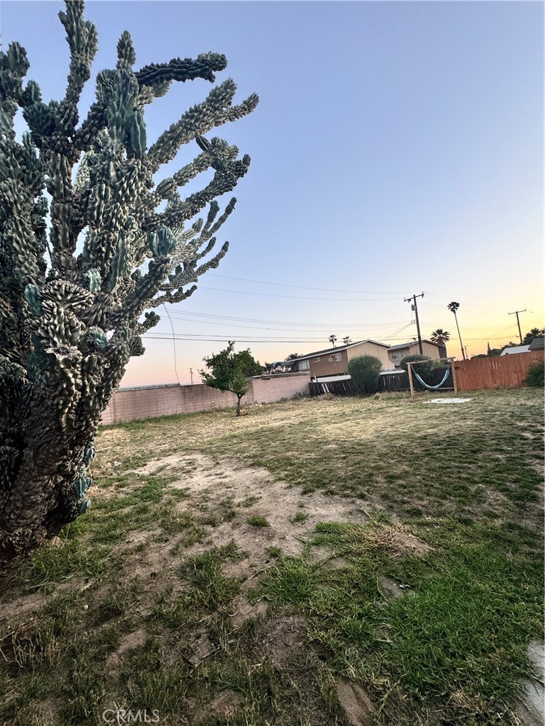 https://media.crmls.org/medias/264e70fa-c2ad-48e5-85c9-2b662eb7d91b.jpg?preset=X-Large