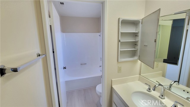 Detail Gallery Image 23 of 33 For 17294 Walnut Ave, Fontana,  CA 92336 - 3 Beds | 2/1 Baths