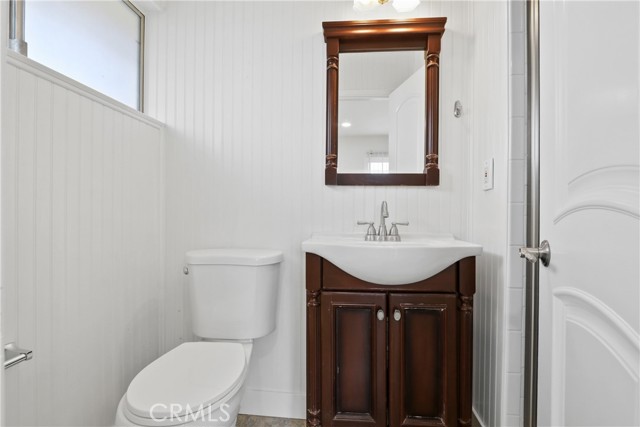 Detail Gallery Image 10 of 15 For 15741 Willett, Huntington Beach,  CA 92647 - 4 Beds | 2 Baths