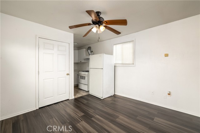 Detail Gallery Image 14 of 29 For 2402 N Lugo Ave, San Bernardino,  CA 92404 - 5 Beds | 2/1 Baths