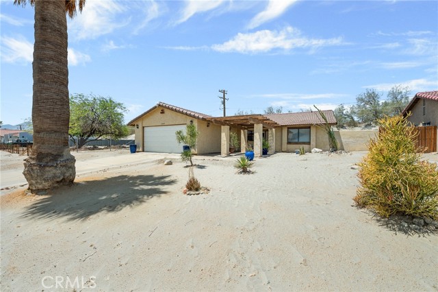 27525 Ventura Drive, Cathedral City CA: https://media.crmls.org/medias/2651327c-5b5e-4fd2-a05c-fea2ca2688e6.jpg