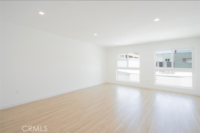 Detail Gallery Image 17 of 24 For 1346 N Stanley Ave #1,  Los Angeles,  CA 90046 - 4 Beds | 4/1 Baths