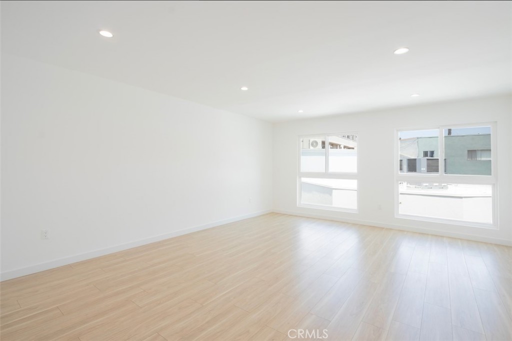 MLS #SR25250676 image #16