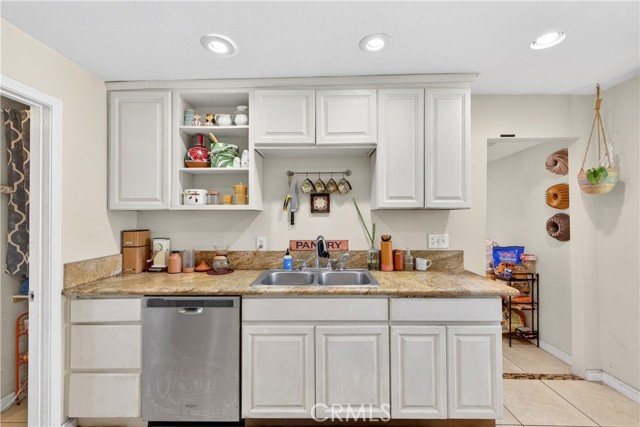 Detail Gallery Image 20 of 47 For 614 N Shelton, Santa Ana,  CA 92703 - 5 Beds | 2 Baths