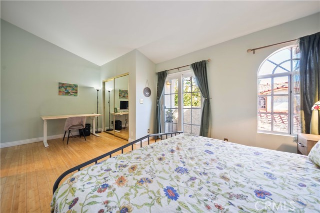 Detail Gallery Image 29 of 47 For 19950 Sherman Way Unit a a,  Winnetka,  CA 91306 - 3 Beds | 4 Baths