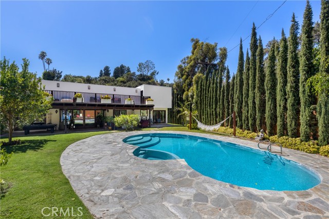 3092 Laurel Canyon BLVD