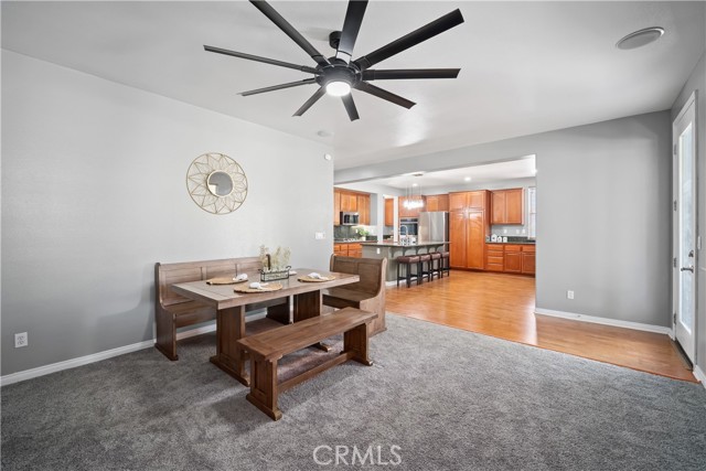 221 Silver Oak Drive, Paso Robles CA: https://media.crmls.org/medias/26560357-2974-42da-bf5b-e7c58167cbf5.jpg