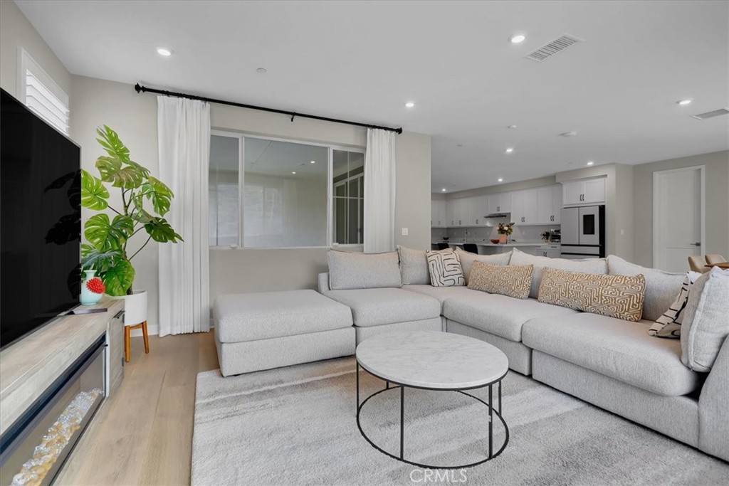 MLS #PW25261061 image #13