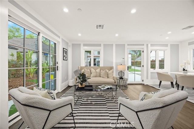 2174 Melville Drive, San Marino CA: https://media.crmls.org/medias/2656b409-380e-4bc4-9f22-696e5b0e72d5.jpg