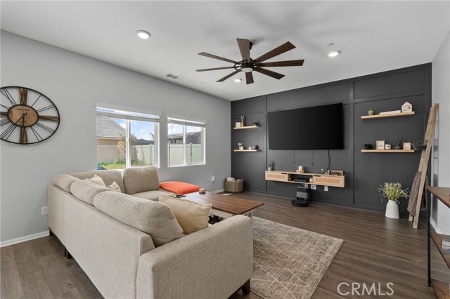 31231 Scrub Jay Road, Winchester CA: https://media.crmls.org/medias/26579284-443a-49fc-8709-9c442f3a786a.jpg