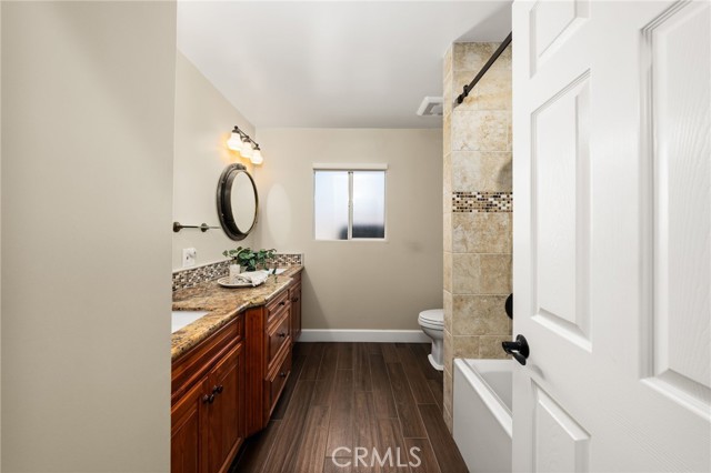 2525 Jonquil Drive, Upland CA: https://media.crmls.org/medias/2657faca-dcc3-4e20-93da-9e47b76ba62c.jpg
