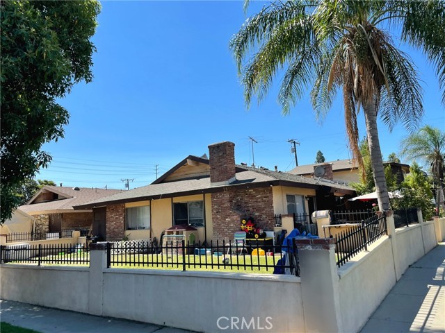 1124 W 9th St, Corona, CA 92882