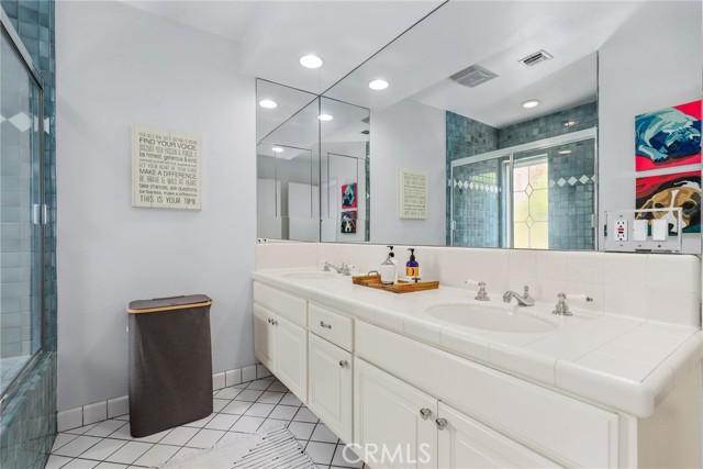 Detail Gallery Image 25 of 35 For 23731 Park Madrid, Calabasas,  CA 91302 - 4 Beds | 3/1 Baths
