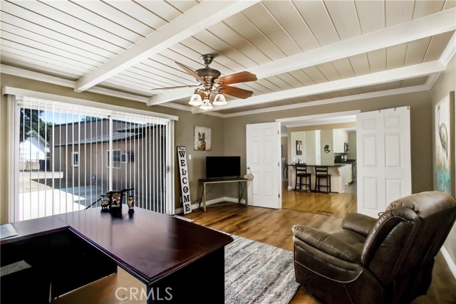 35710 Avenue H, Yucaipa CA: https://media.crmls.org/medias/2659cef9-c2d8-4ff2-b457-2b8aa92ac205.jpg