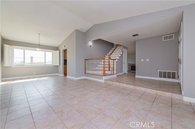 1135 Tierra Luna, Walnut CA: https://media.crmls.org/medias/2659dba2-2c3e-4687-a38c-b0a2388e3e77.jpg