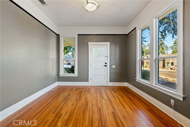 Detail Gallery Image 8 of 30 For 1705 Oak St, Paso Robles,  CA 93446 - 3 Beds | 2 Baths